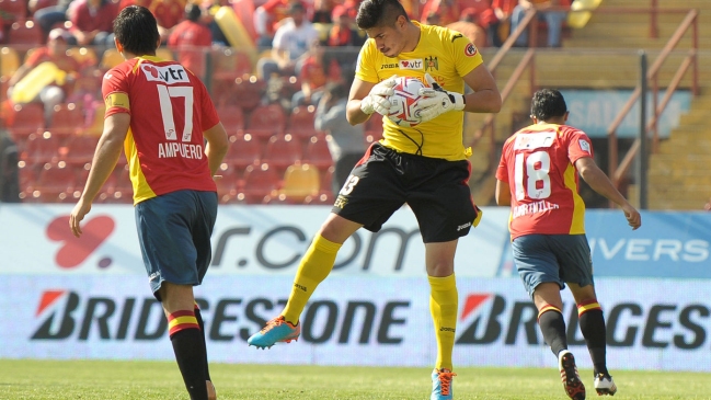 Portero Diego Sánchez es la principal duda de Unión Española para duelo final