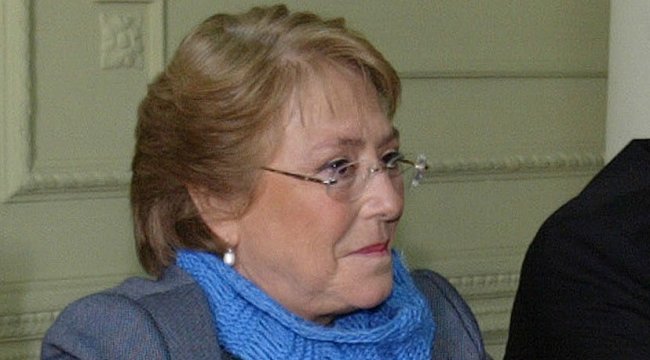Bachelet: Hay una cierta tentación de creer que el país comenzó en 2010