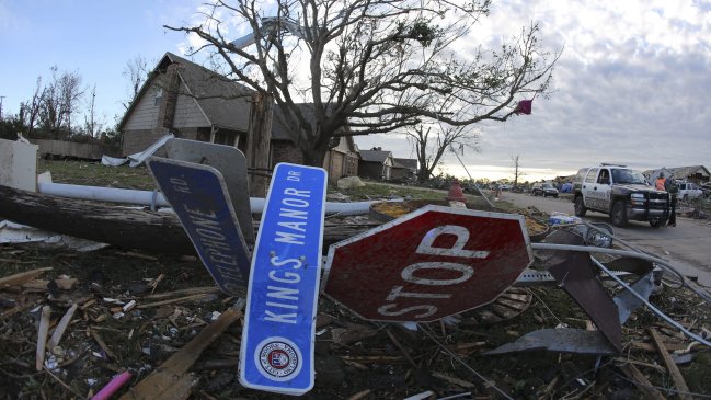 Daños por tornado en Oklahoma pueden superar los 2.000 millones de dólares