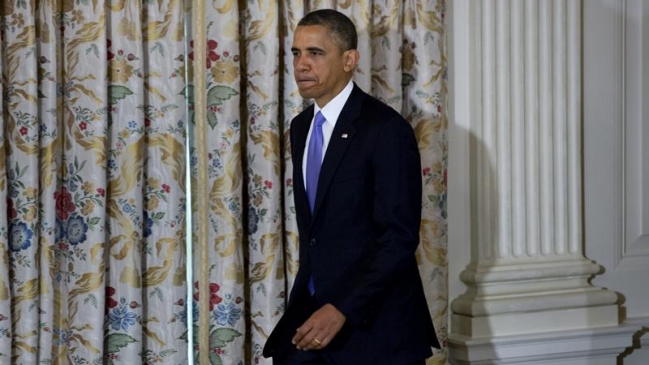 Obama reanudará transferencia de presos de Guantánamo, según diario