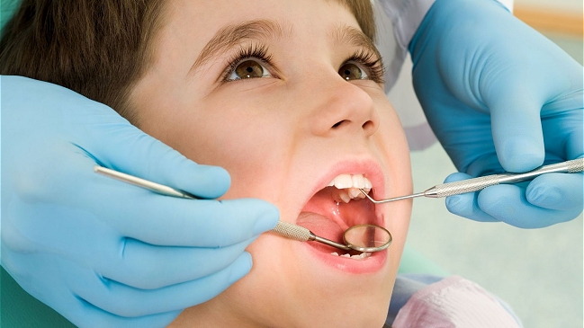 Isapres advirtieron aumento de precios por nueva cobertura dental anunciada por Piñera