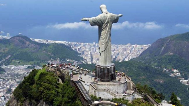Nuevo sistema de entradas al Cristo Redentor causa molestias en Río