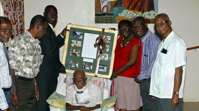 Murió en Barbados el segundo hombre más anciano del mundo