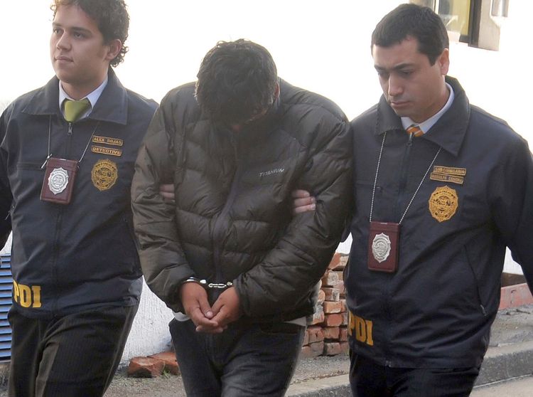 PDI detuvo a profesor acusado de abusar de menor de 12 años