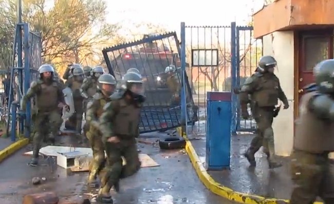 FECh repudió ingreso de Carabineros al Campus Juan Gómez Millas