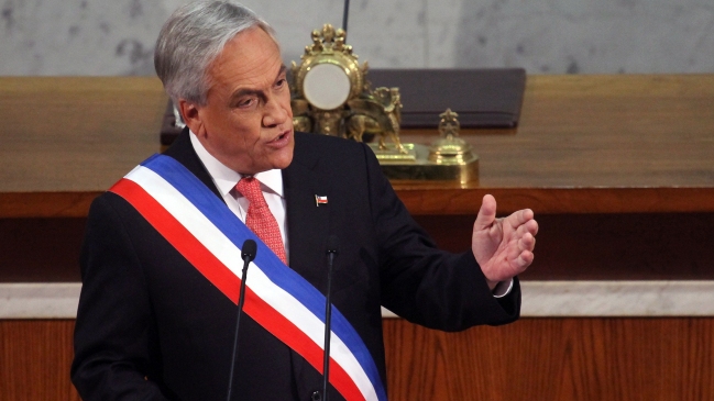 Encuesta Cooperativa: Mayoría destacó anuncios de Kinder obligatorio y salud dental