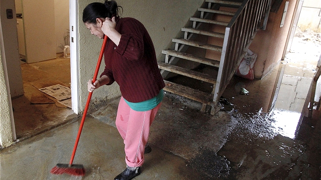 Piñera rechazó críticas por anegamiento de viviendas recién inauguradas en Talcahuano