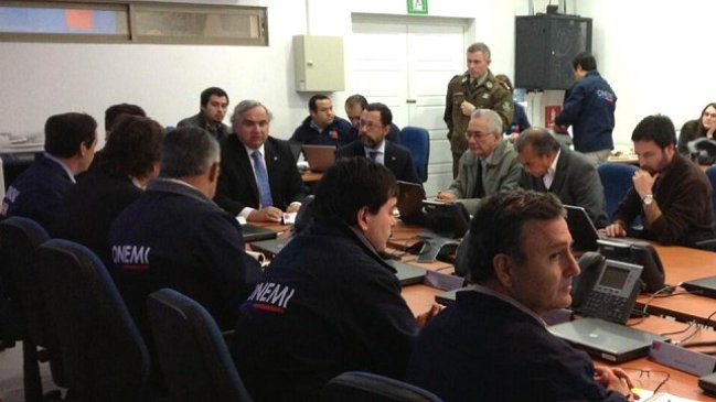 Gobierno decretó alerta roja por actividad del volcán Copahue