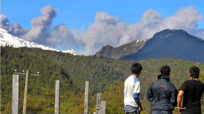 Continúa proceso de evacuación en las cercanías del volcán Copahue