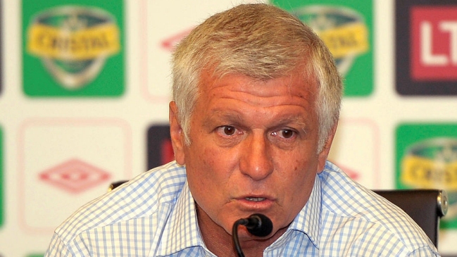 Johnny Ashwell: No hay duda que José Luis Sierra sigue en U. Española