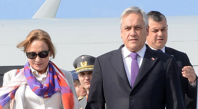 Piñera inició gira que lo mantendrá una semana fuera de Chile