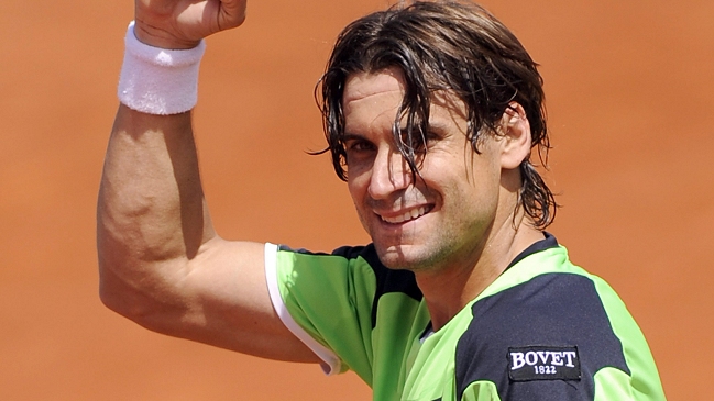 David Ferrer tuvo cómodo avance a cuartos de final en Roland Garros