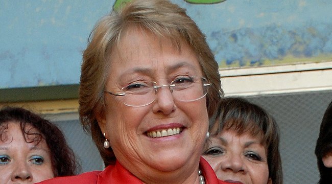 Bachelet apuntó a 