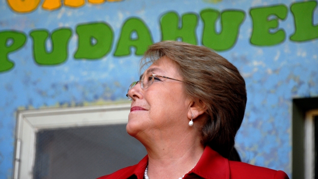 Comando de Bachelet pidió urgencia para franja de TV en primarias