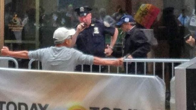 Hombre intentó suicidarse en el Rockefeller Center