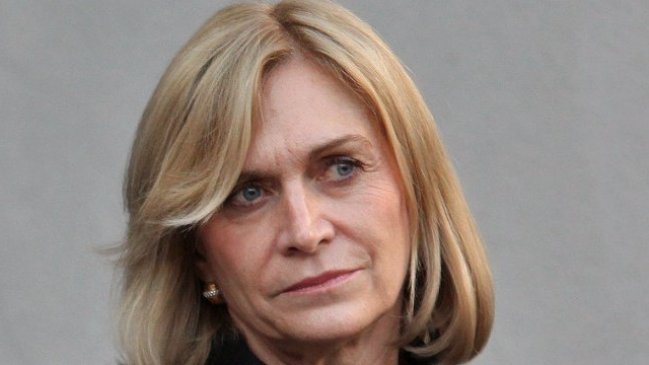 Oposición evalúa querellarse contra Matthei por caso exonerados