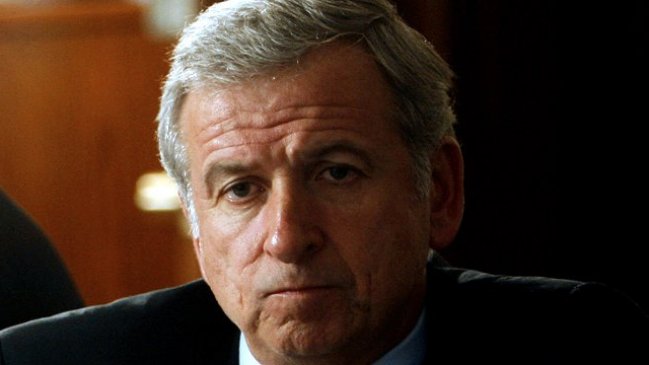 Ministro de Hacienda apuntó a candidatos por desaceleración de la economía