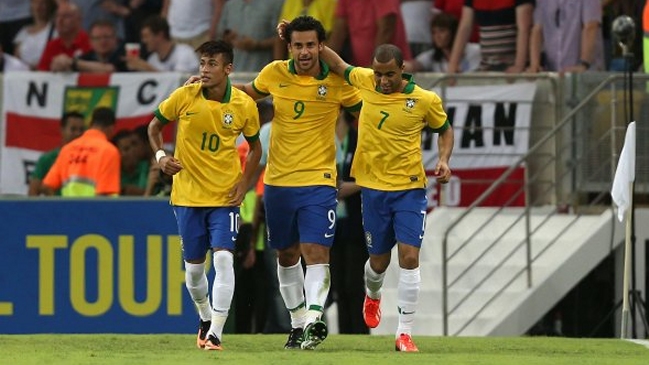 La selección brasileña buscará despejar dudas ante Francia en Porto Alegre