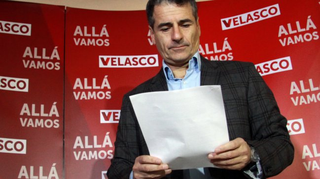 Andrés Velasco presentó propuesta para modificar la Constitución