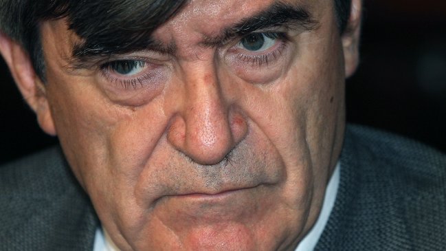 Escalona criticó izquierdización de propuestas de oposición