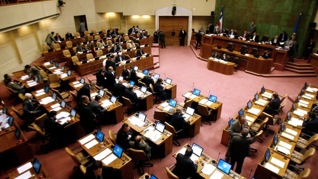 Caso lucro: Contralor y director del SII fueron citados a comisión