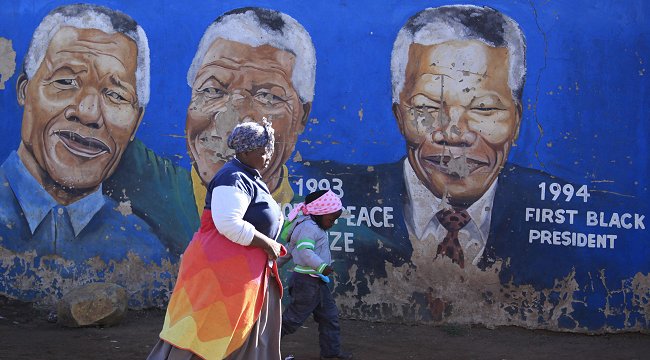 Mandela afronta su quinto día de hospitalización en estado grave