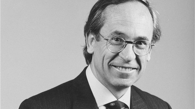 AFP: José Piñera salió a defender su creación