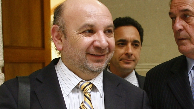 Castro: Mañalich logró la unanimidad de la Cámara contra sus dichos