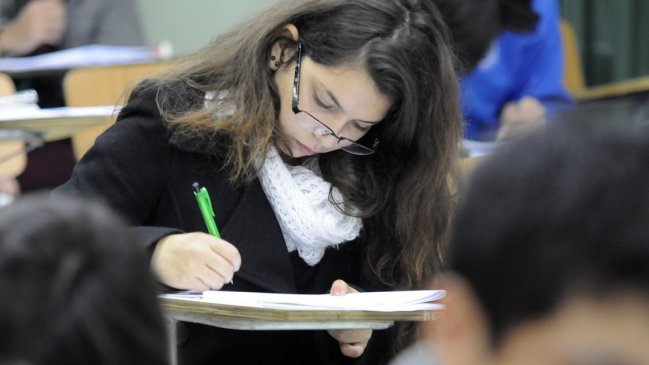 Más de 8 mil jóvenes participaron de ensayo de la PSU