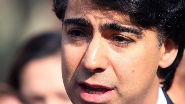 Enríquez-Ominami: Votar en primarias es regalar el voto