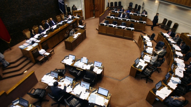 Este lunes se discute en el Senado la ley de franja para primarias