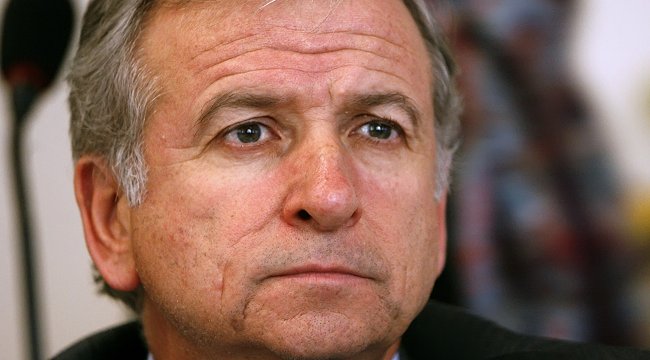 Larraín volvió a criticar la propuesta tributaria de Bachelet