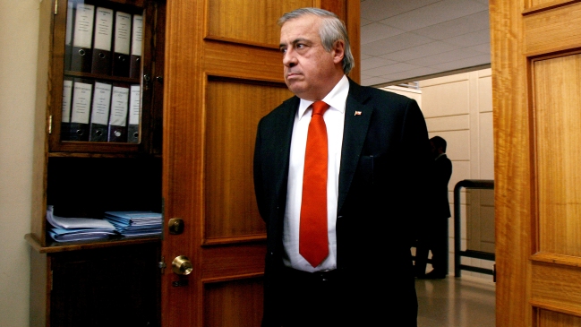 Diputado RN: Si Mañalich no tiene antecedentes 