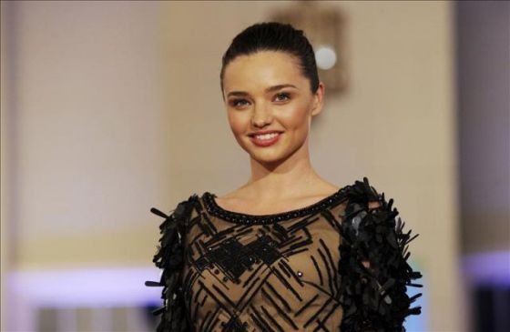 Hombre acusado de amenazar de muerte a Miranda Kerr fue detenido