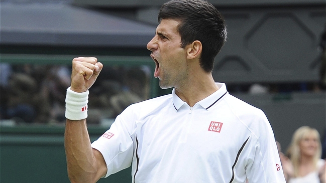 Djokovic dio el primer paso en Wimbledon tras batir a Florian Mayer