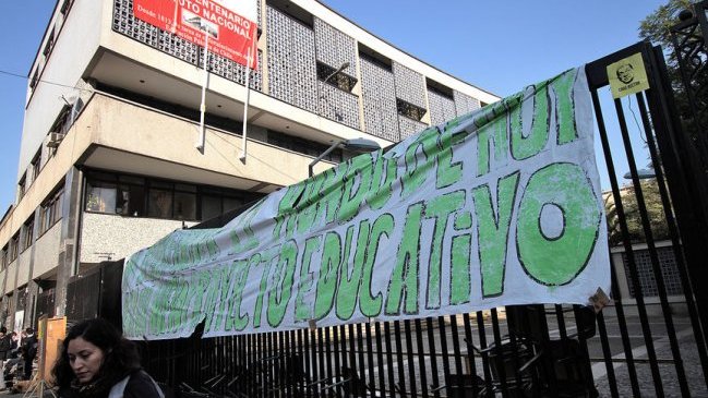 Estudiantes depusieron la toma del Instituto Nacional