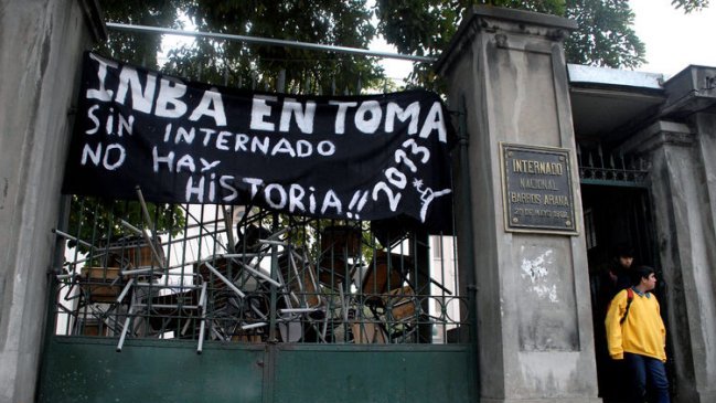 Secundarios condicionan bajar tomas si Gobierno retira proyectos del Congreso