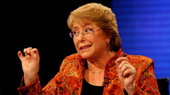 Bachelet reafirmó compromiso con reforma educacional en cierre de campaña