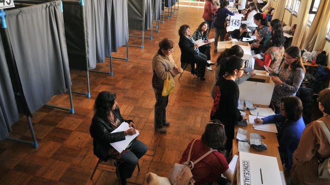 Experto apuntó a participación de un 10 por ciento del padrón en las primarias