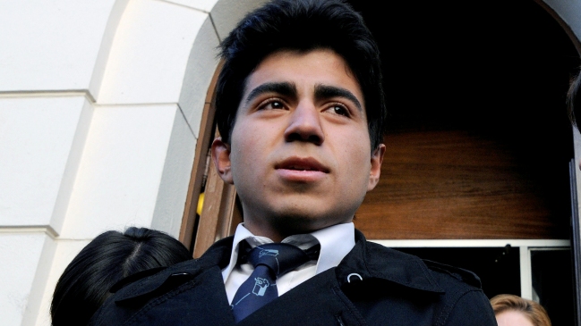 The Guardian destacó a Moisés Paredes como voz de los estudiantes