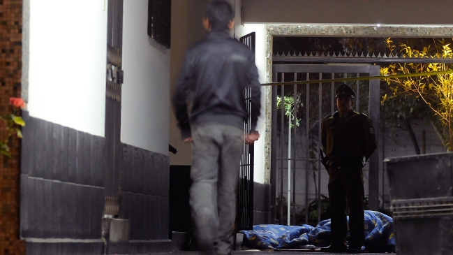 Mujer fue encontrada sin vida al interior de librería