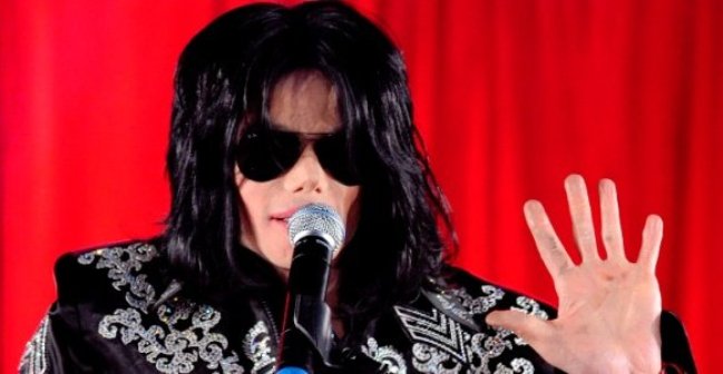 Diario inglés: Michael Jackson pagó millones para ocultar abusos