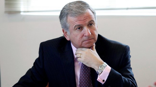 Economista: Larraín usó argumentos ideológicos en análisis de inversión