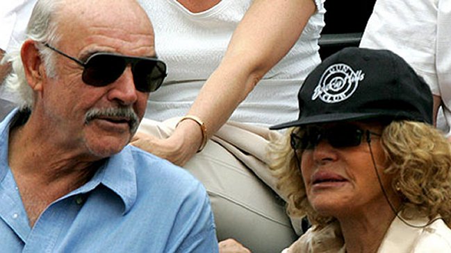 Sean Connery y su esposa podrían ser detenidos si no declaran en tribunal español