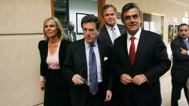 Longueira tras cita con RN: No hay triunfo sin renovación