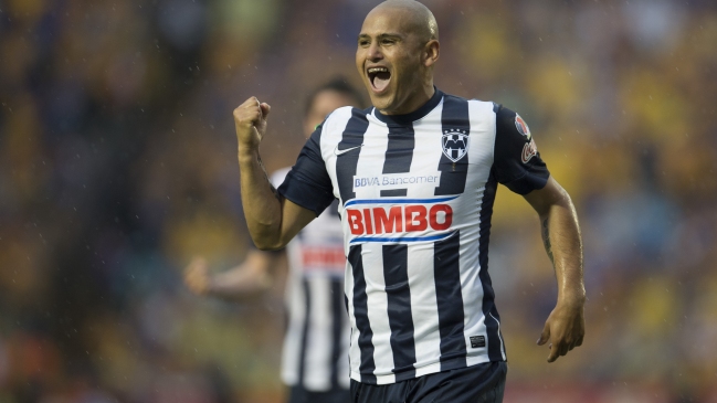 Humberto Suazo elogió a los refuerzos de Monterrey