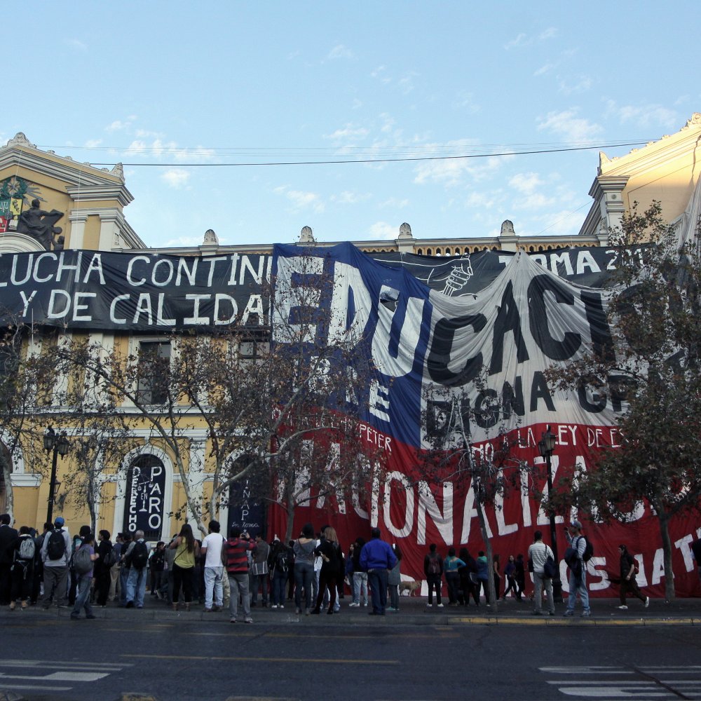 La carta de 23 profesores de la U. de Chile que cuestiona tomas, paros y marchas