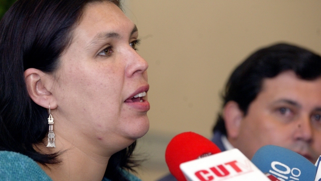 Presidenta de la CUT llamó a parlamentarios a rechazar propuesta de salario mínimo