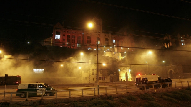 Estudiantes denunciaron actuar de Carabineros ante Fiscalía Militar