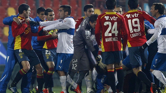 ¿Quién se portó peor en el duelo entre Unión y la UC?